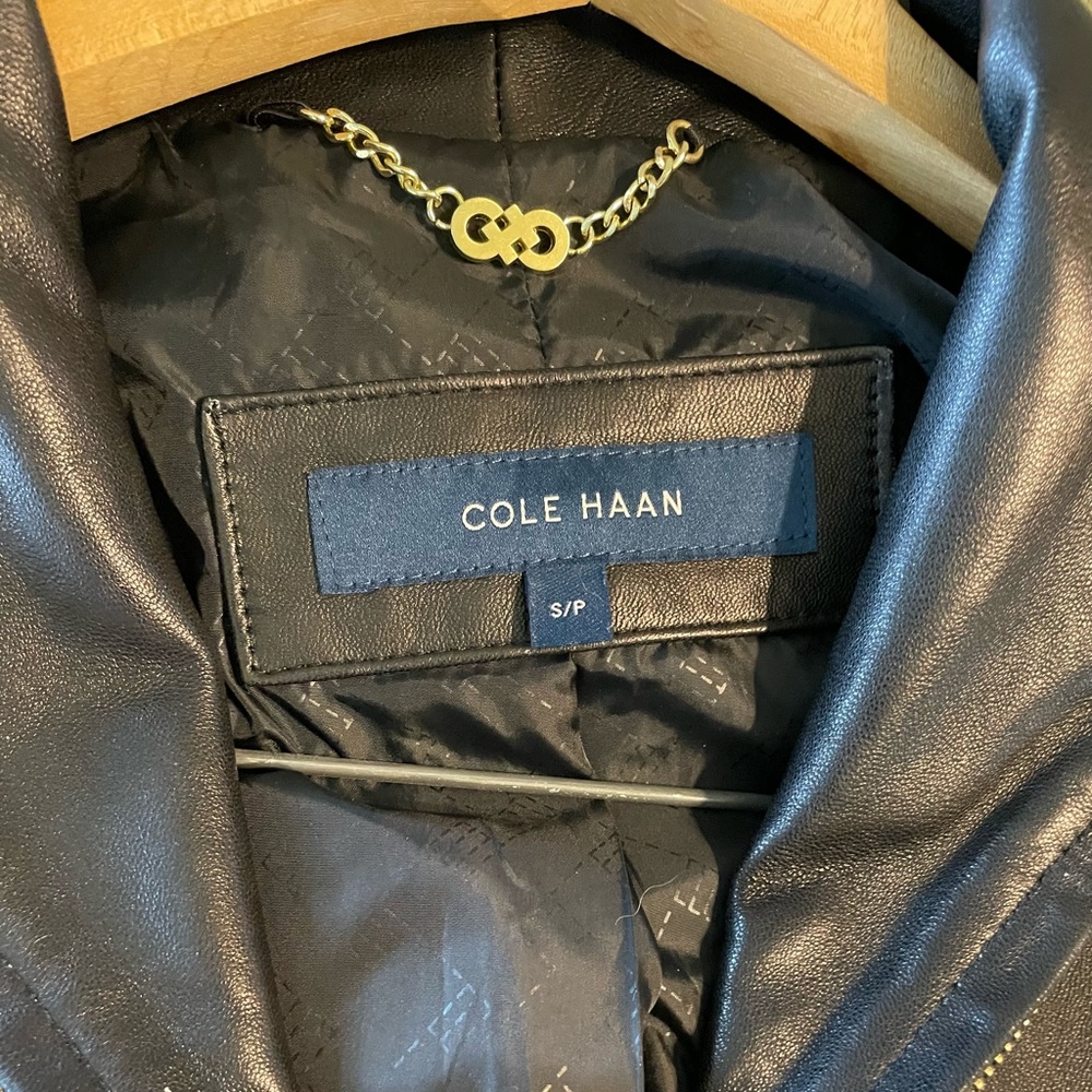COLE HAAN Women’s leather/lamb skin jacket - Picture 8 of 13